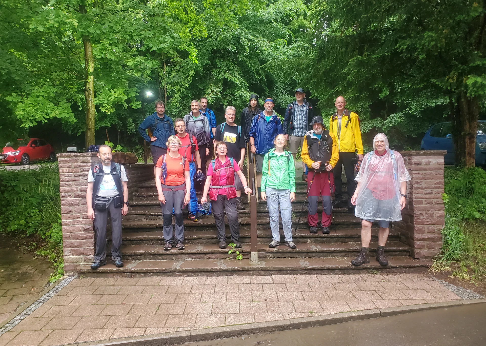 Völlig durchnässt am Ziel | © DAV Sektion Hameln / Wolfgang Helmboldt