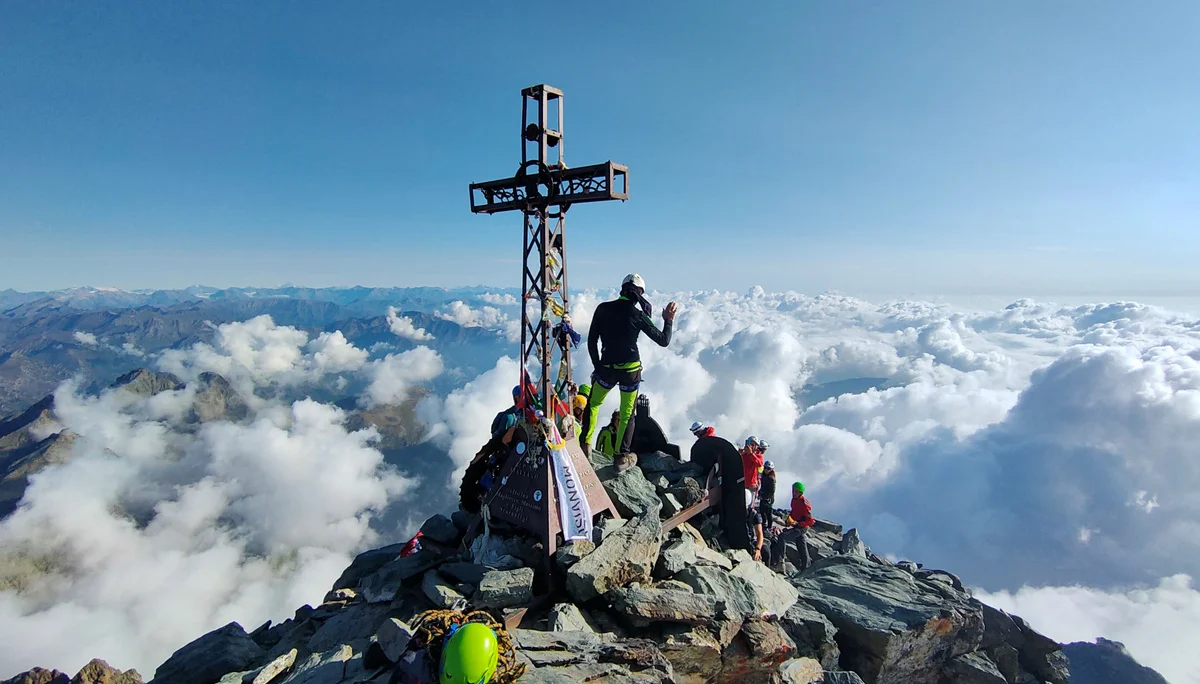 Am Gipfel des Monviso | © DAV Sektion Hameln / Gerd Kappes