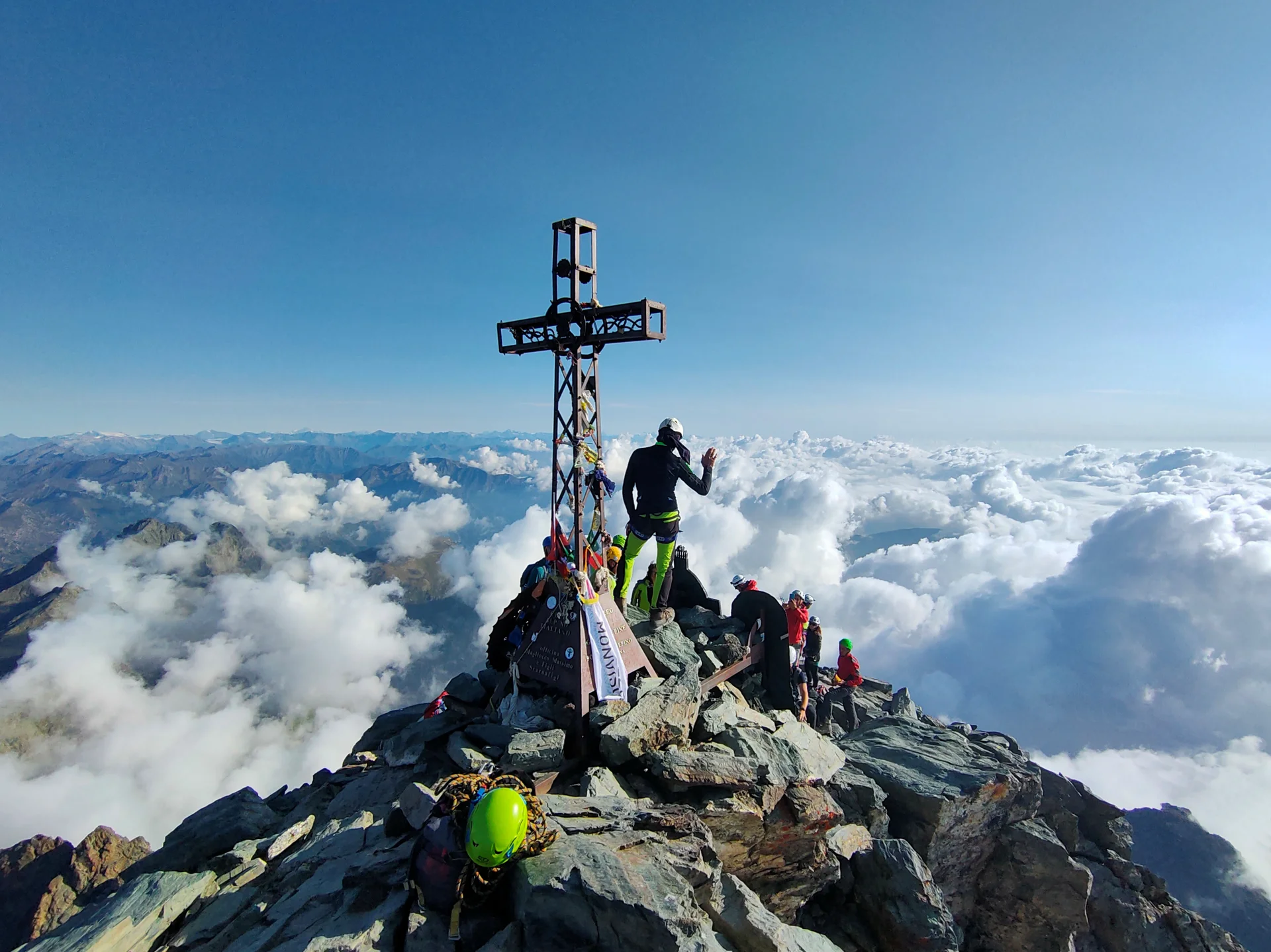 Am Gipfel des Monviso | © DAV Sektion Hameln / Gerd Kappes