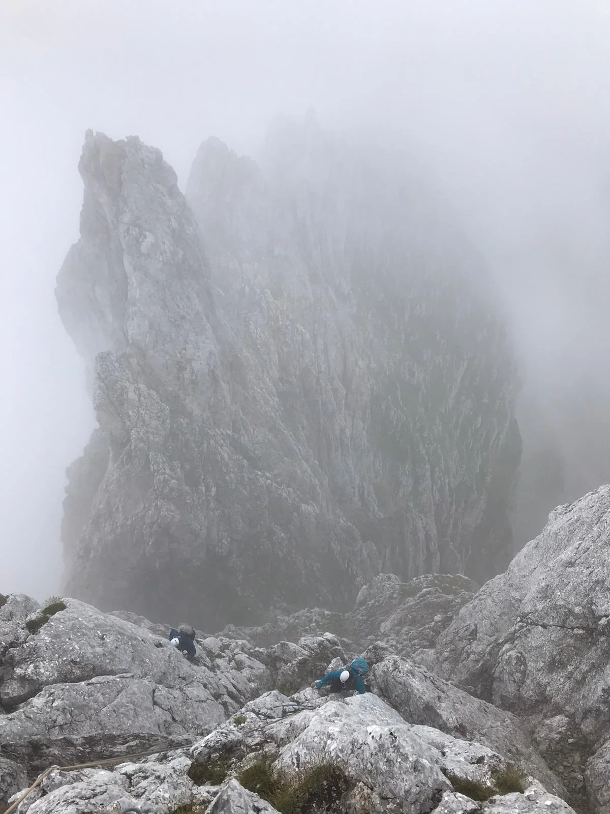 Sarah & Andreas mit Tiefblick | © DAV Sektion Hameln / Andreas Uhe