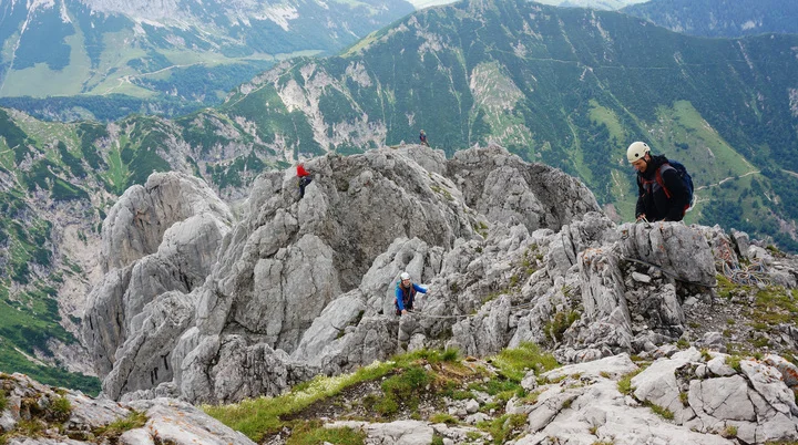 Christian, Sarah, Rainer & Boris am Nordgrat | © DAV Sektion Hameln / Andreas Uhe