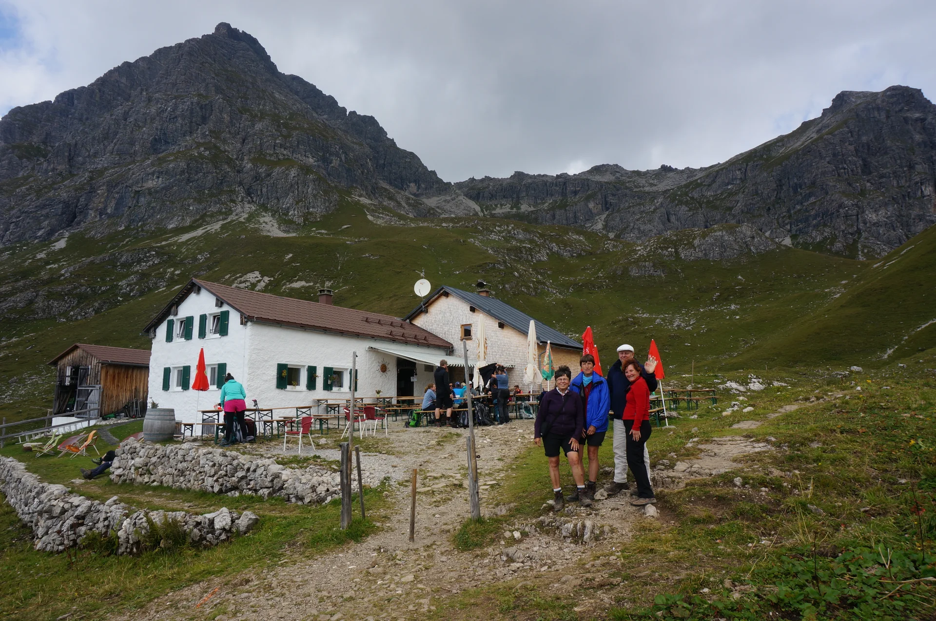 Vor der Widdersteinhütte | © DAV Sektion Hameln / Christina Rasokat
