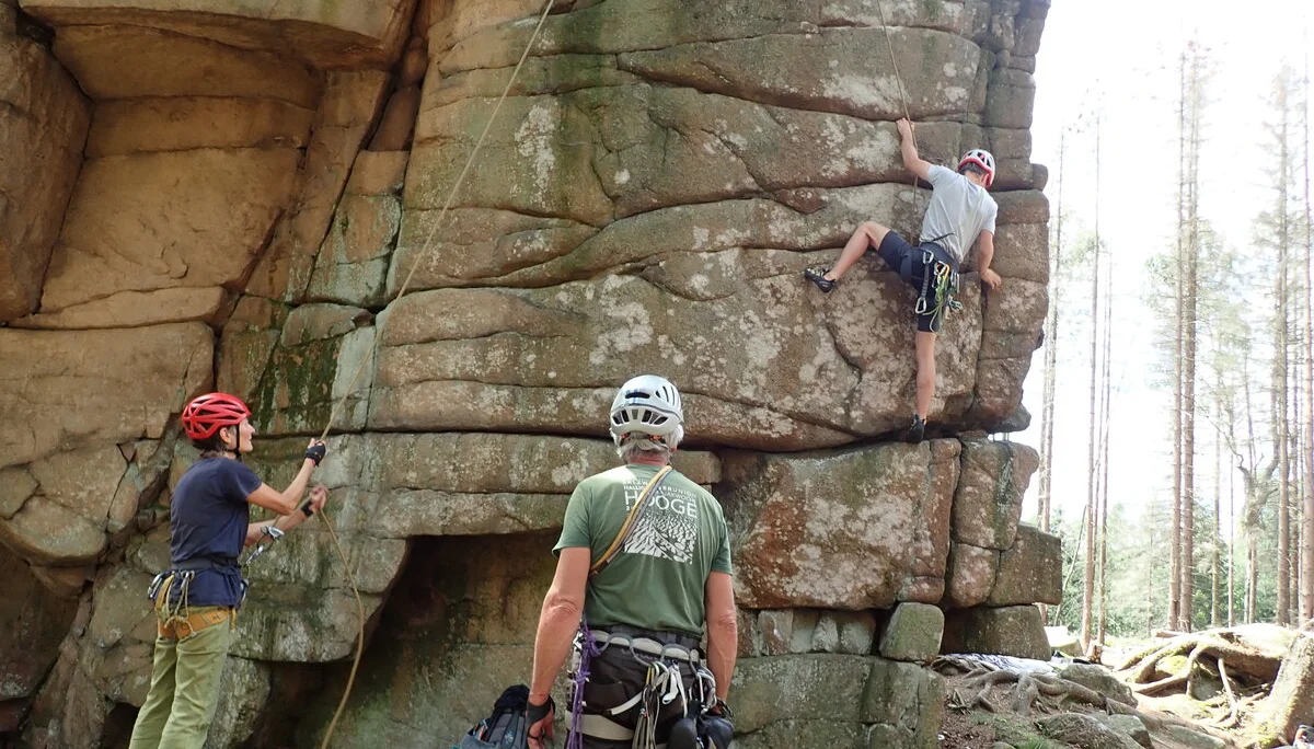 Kraxeln im Harzer Fels | © DAV Sektion Hameln / Sascha Veeh