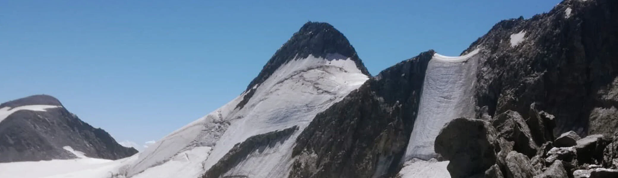 Blick auf das Zuckerhütl (3505 m) | © DAV Sektion Hameln