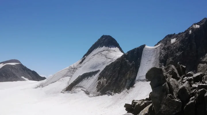 Blick auf das Zuckerhütl (3505 m) | © DAV Sektion Hameln