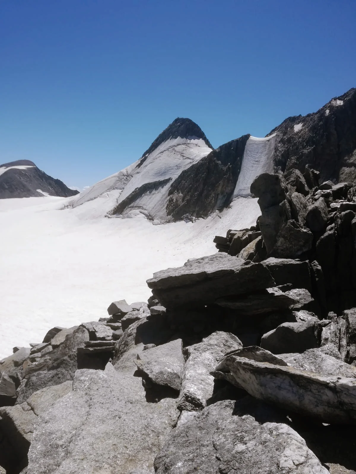 Blick auf das Zuckerhütl (3505 m) | © DAV Sektion Hameln
