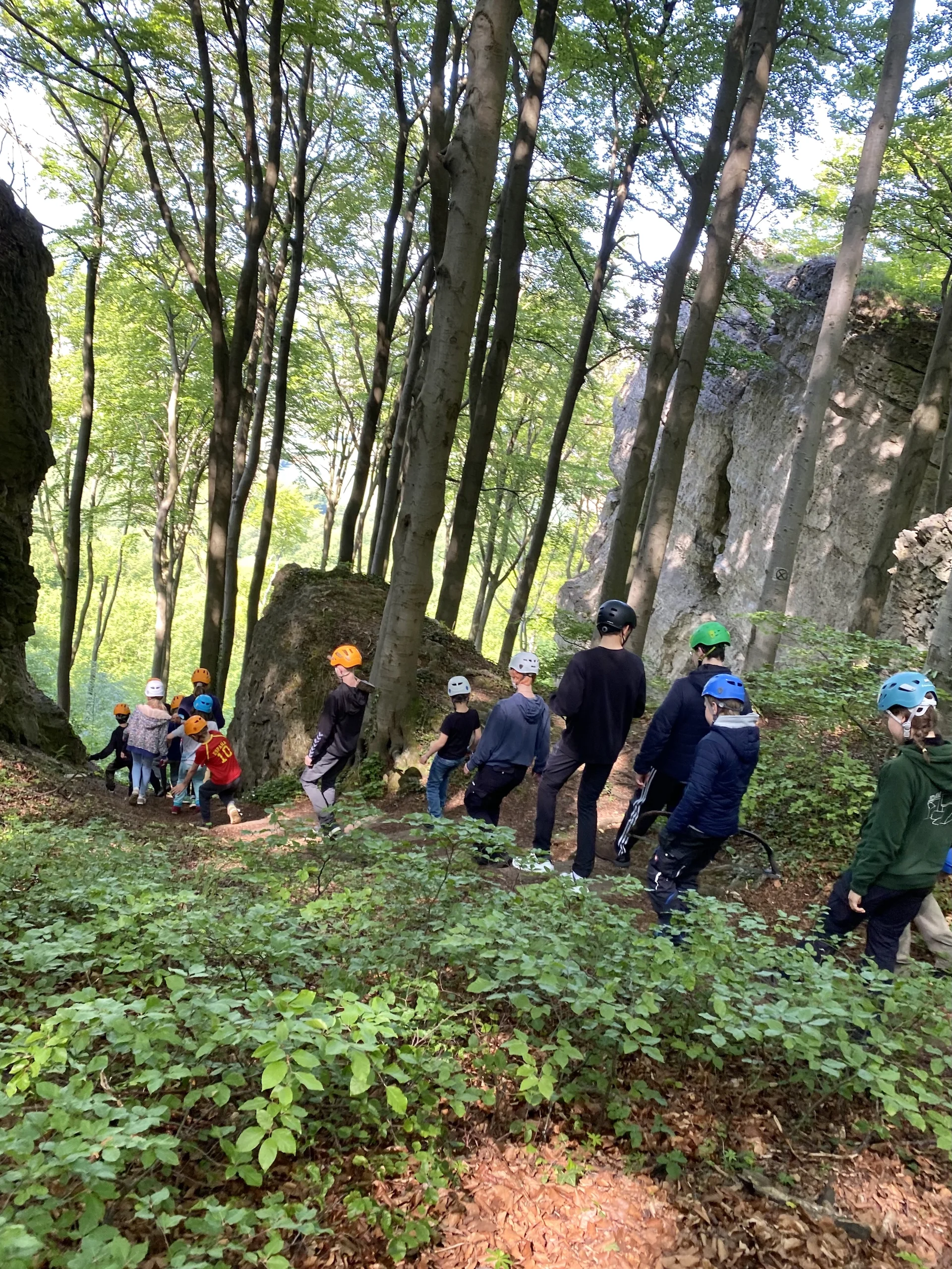 Es geht zu den Felsen... | © DAV Sektion Hameln