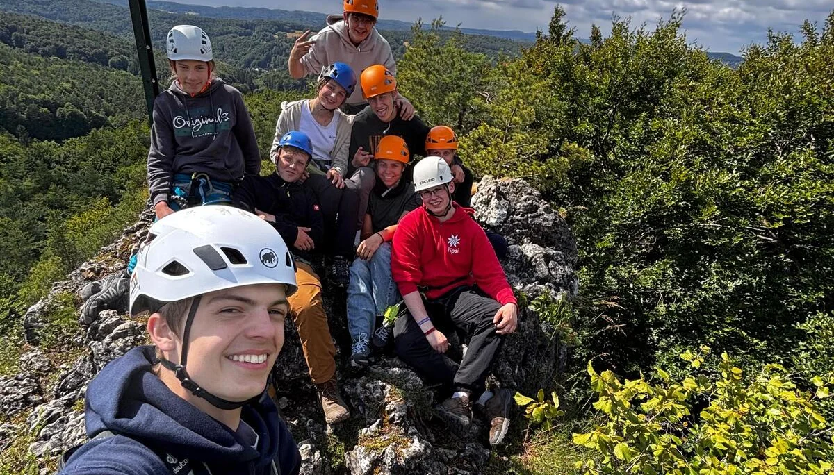 Gipfelglück in bester Gesellschaft | © DAV Sektion Hameln