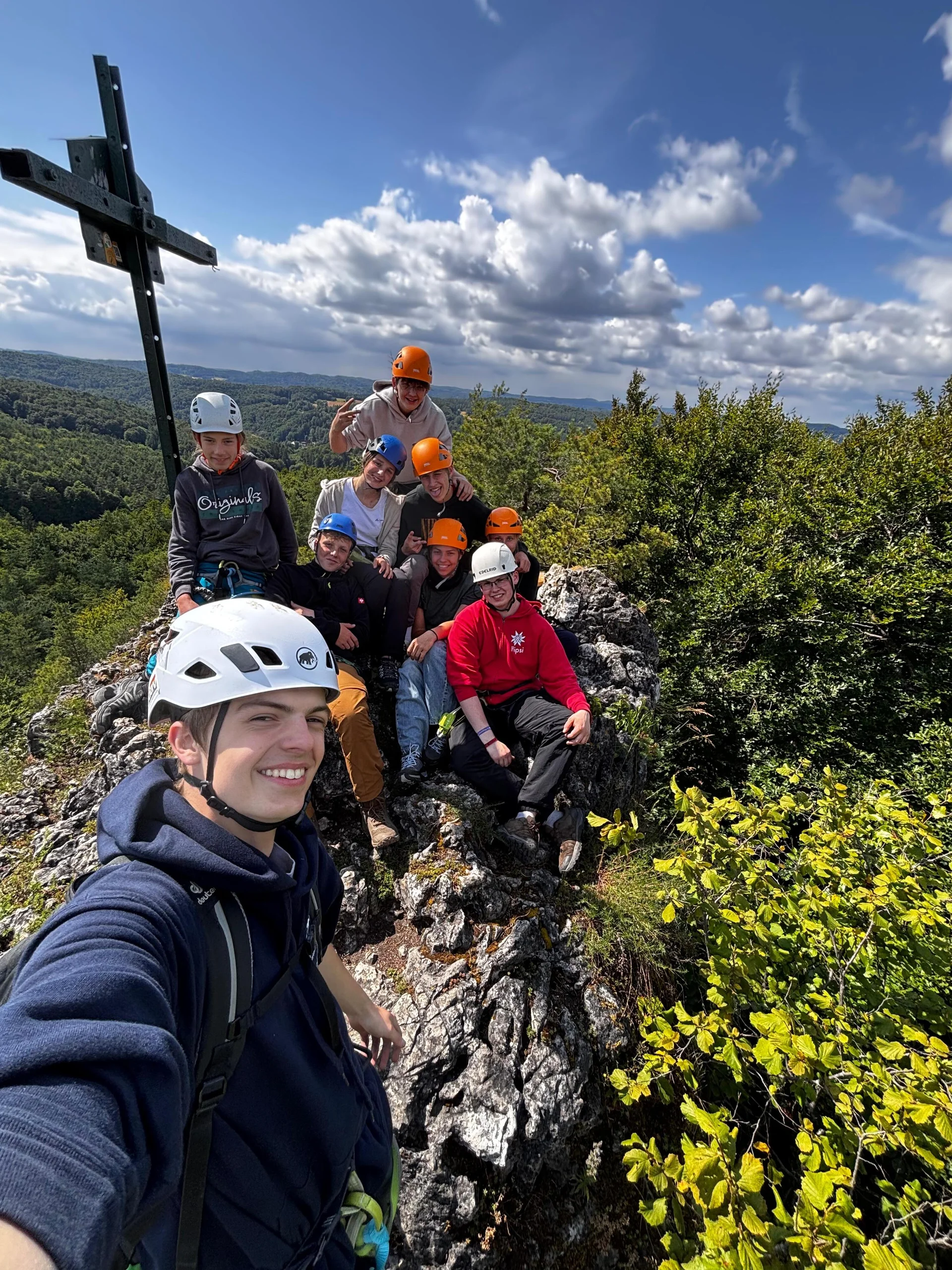 Gipfelglück in bester Gesellschaft | © DAV Sektion Hameln