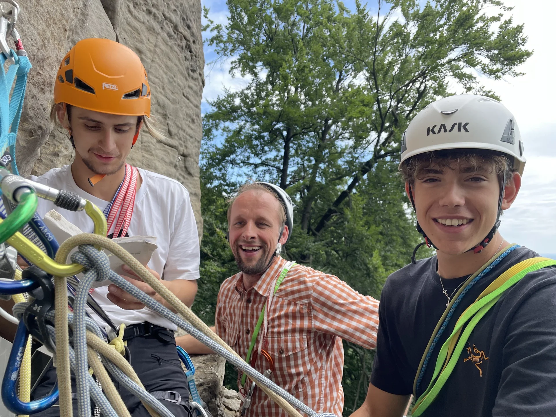 Nochmal das Handbuch lesen | © DAV Sektion Hameln