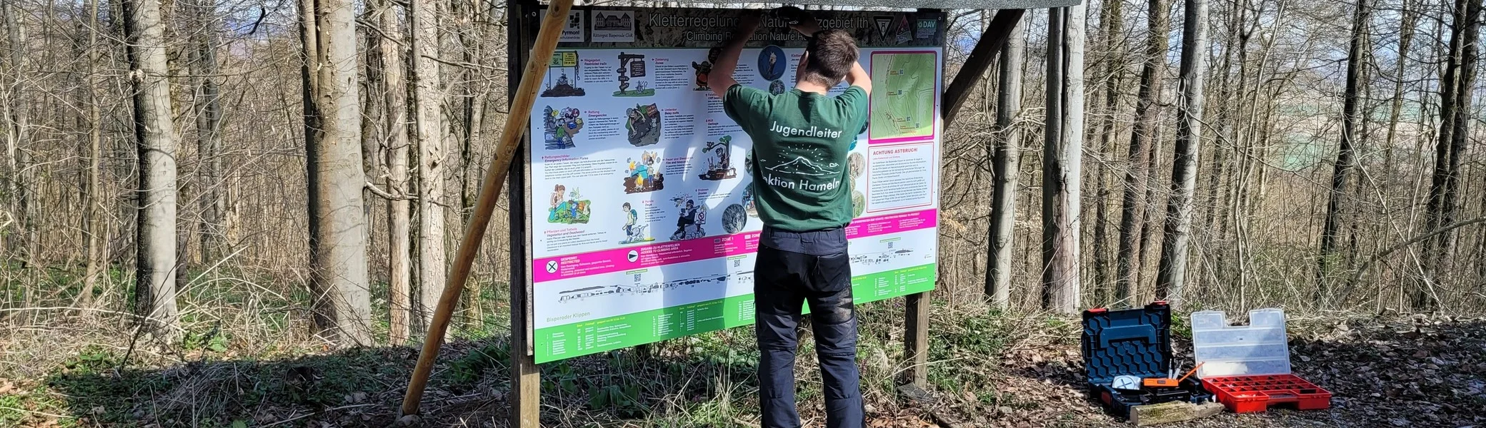 Gestellpflege am Ith-Turm | © DAV Sektion Hameln / Andreas Uhe