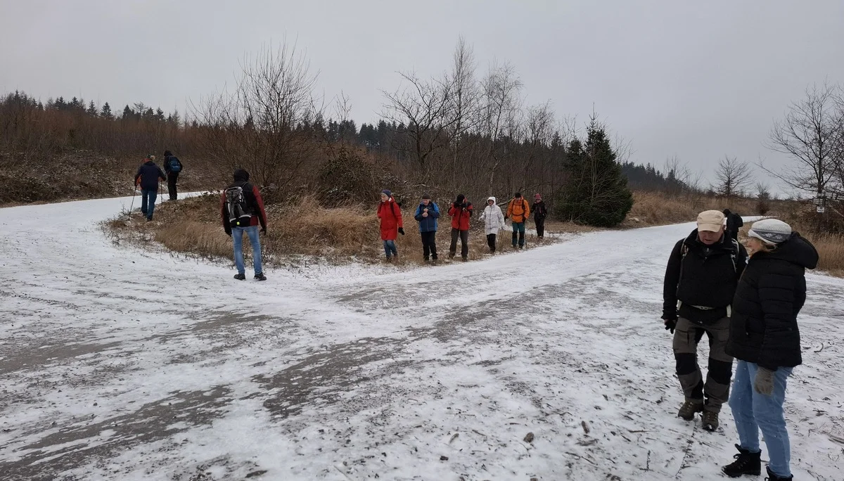 Umgehen der Kreuzung - weiter in Gänsemarsch | © DAV Sektion Hameln / Konrad Mäkeler