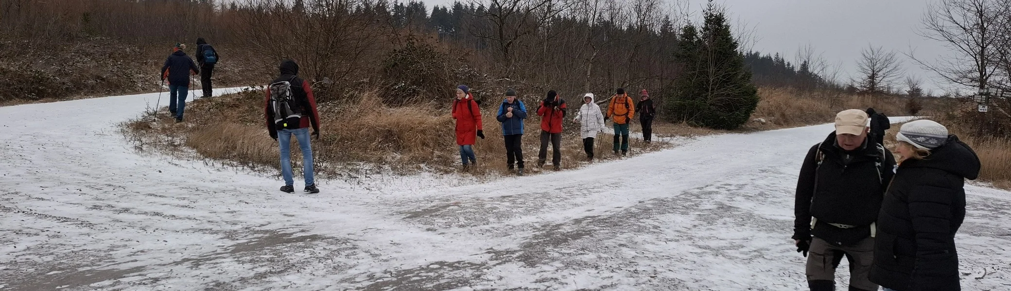 Umgehen der Kreuzung - weiter in Gänsemarsch | © DAV Sektion Hameln / Konrad Mäkeler