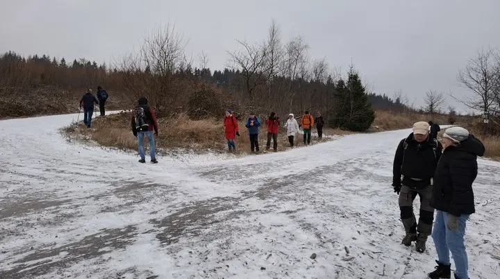 Umgehen der Kreuzung - weiter in Gänsemarsch | © DAV Sektion Hameln / Konrad Mäkeler