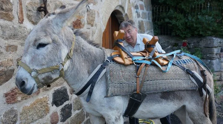 Lastenträger entlang des Stevensonwegs | © DAV Sektion Hameln